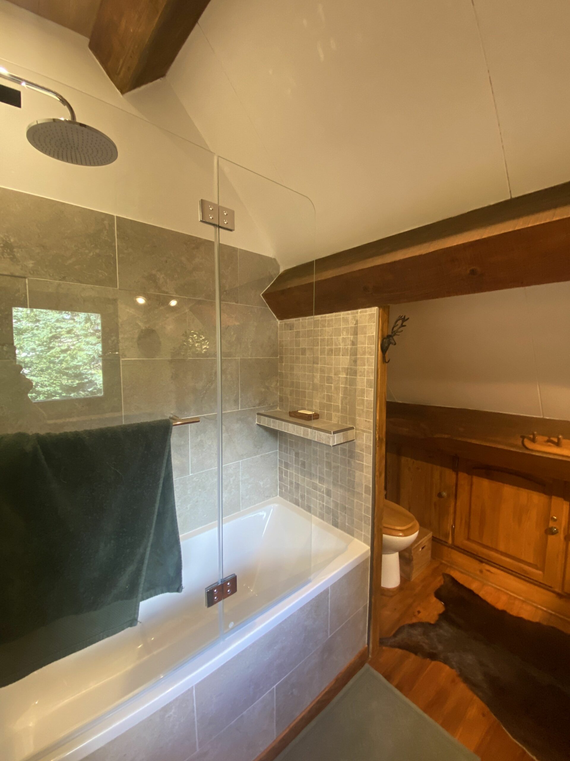 SALLE DE BAIN 1er ETAGE (entièrement rénovée été 2025)